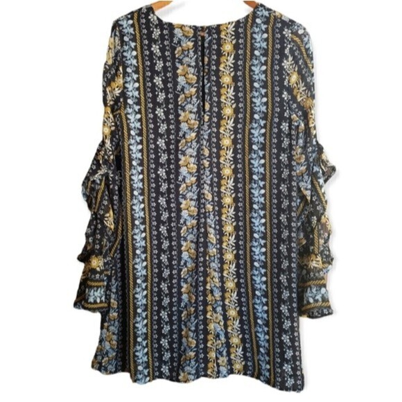 Lulu's Black Floral Longsleeve Ruffle Shift Dress Size Small Chainlink - Picture 2 of 9